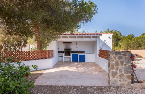 Formentera House | Holiday Home 'Casa Del Sol' with Sea View, Private Terrace and Wi-Fi