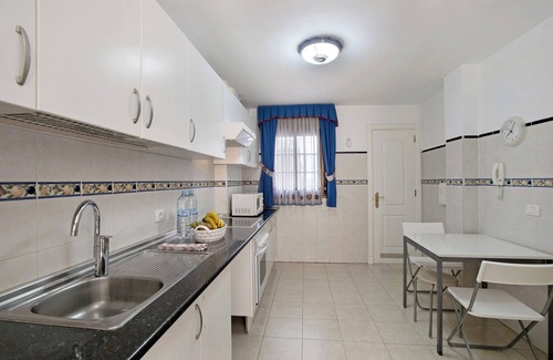 Costa Adeje House | Holiday Home "Casa Fañabé Precioso adosado" with Sea View, Wi-Fi, Balcony & Terrace