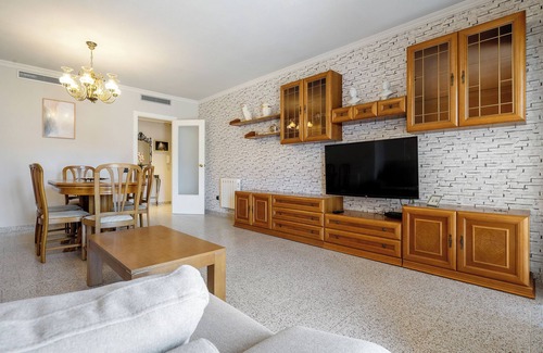 L'Aldea House | Holiday Home 'Casa García' with Balcony, Wi-Fi and Air Conditioning