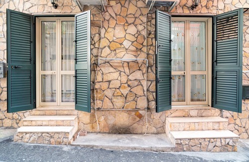 Gaggi House | Holiday Home "Casa Ilary" with Wi-Fi & A/C