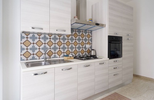 Monopoli House | Holiday Home "Casa Kennedy" close to the Beach with Balcony & Wi-Fi