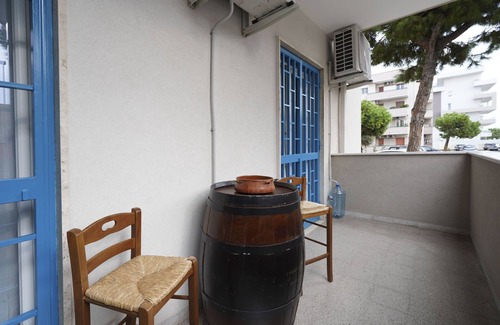 Monopoli House | Holiday Home "Casa Kennedy" close to the Beach with Balcony & Wi-Fi