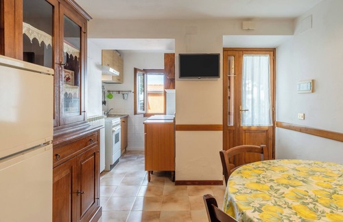 San Marcello Piteglio House | Holiday Home 'Casa Mary' with Mountain View and Private Garden