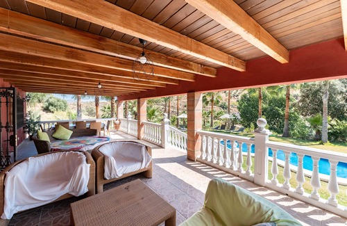 Monda House | Holiday Home "Casa Mis Nietos" with Pool, Garden and Wi-Fi