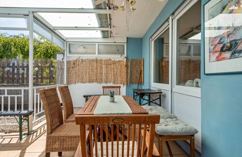 Nonnenhorn House | Holiday Home 'Casa Noho' with Private Terrace, Private Garden and Wi-Fi