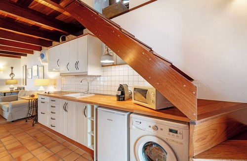 Tesbabo House | Holiday Home 'Casa Rural La Era' with Sea View, Private Terrace and Wi-Fi