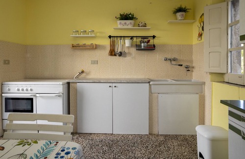 Naso House | Holiday Home 'Casavacanze Ninopetrelli 1piano' with Sea View, Wi-Fi and Air Conditioning
