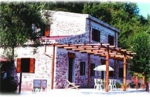Gioiosa Marea Apartment | Holiday Home Casetta in Pietra