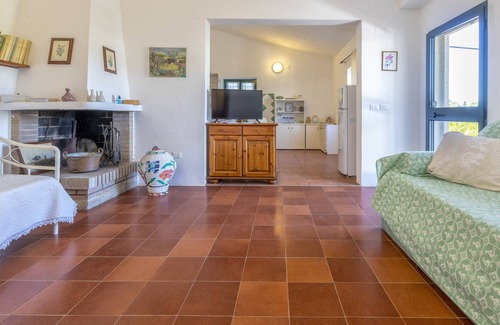 Sorso House | Holiday Home 'Casettasorso' with Terrace, Garden & Wi-Fi