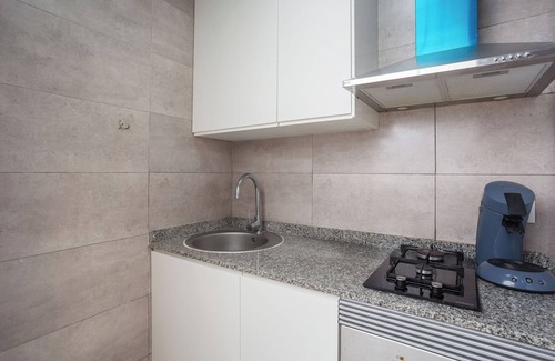 Grao de Gandia House | Holiday Home 'Casita Gandia Playa' with Private Terrace and Air Conditioning