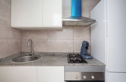 Grao de Gandia House | Holiday Home 'Casita Gandia Playa' with Private Terrace and Air Conditioning