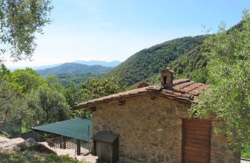 Pescaglia House | Holiday Home Castagneto by Interhome