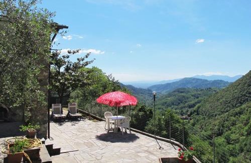 Pescaglia House | Holiday Home Castagneto by Interhome