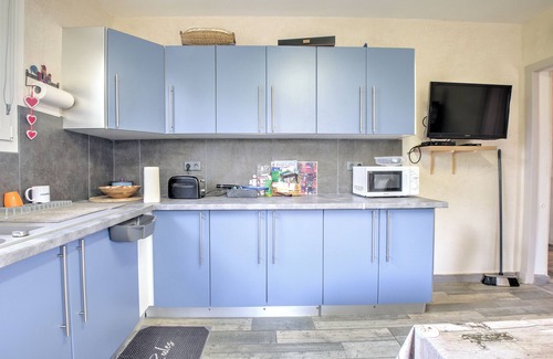 Badefols-d'Ans House | Holiday Home 'Charmante Maison, Echappée Belle' with Private Pool, Terrace and Wi-Fi