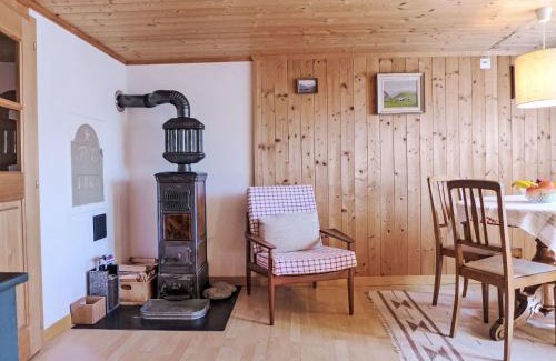 Brienz House | Holiday Home Chalet Esther by Interhome