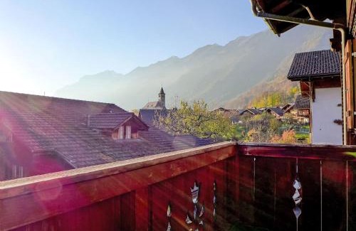 Brienz House | Holiday Home Chalet Esther by Interhome