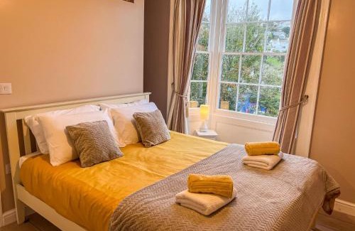 Mevagissey House | Holiday Home Cherry Orchard House by Interhome