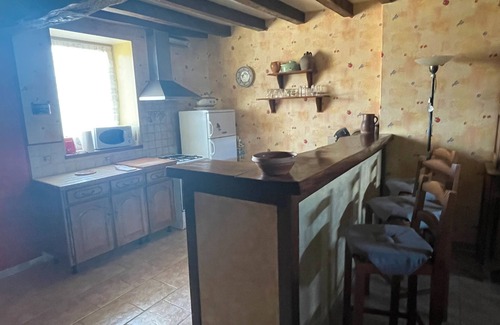 Massangis House | Holiday Home 'Chez Pauline' with Private Garden