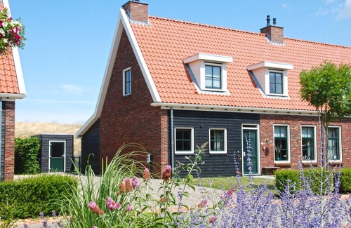 Colijnsplaat House | Holiday Home Colijnsplaat near Beaches