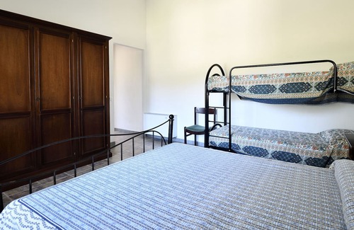 Elini House | Holiday Home 'Corongiu 1' with Mountain View, Private Terrace and Shared Garden