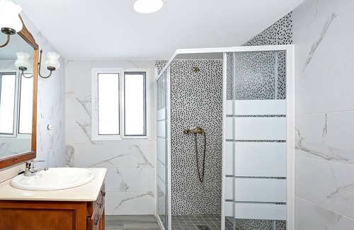 Motril House | Holiday Home 'Cortijo Andalucia ' with Private Pool, Shared Terrace and Balcony