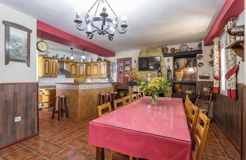 Archidona House | Holiday Home "Cortijo Rural Puerto Nuevo" with Pool, Garden, Terrace & Wi-Fi