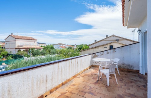 Creixell House | Holiday Home 'Creixell' with Private Terrace, Private Garden and Balcony