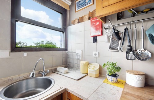 Torreira House | Holiday Home 'Da Ria 78' with Private Terrace, Private Garden and Wi-Fi