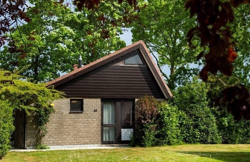 Noordwelle House | Holiday home De Haerde 66 privately situated near sea and beach
