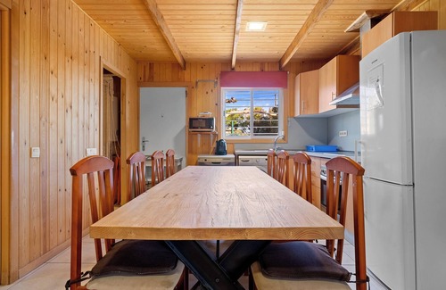El Ligallo del Ganguil House | Holiday Home "Delta" with Shared Pool, Garden & Wi-Fi
