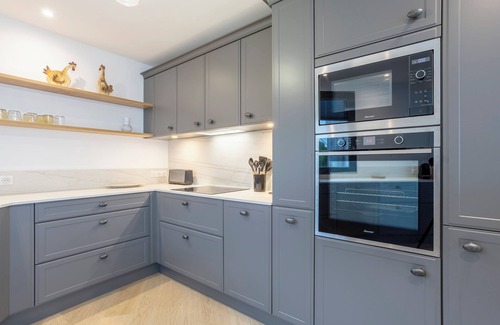 Penmarch House | Holiday Home 'Dune - 180m De La Plage' with Private Terrace, Garden and Wi-Fi
