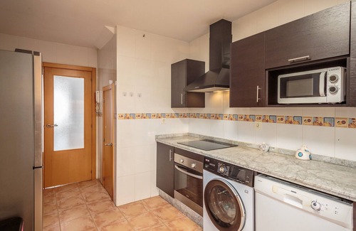 Gerena House | Holiday Home 'El Rincón Sevillano' with Private Terrace, Wi-Fi and Air Conditioning