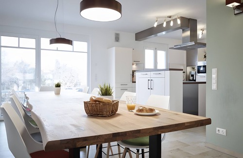 Rust House | Holiday Home 'Elsa 180 sqm' with Private Terrace, Private Garden and Wi-Fi