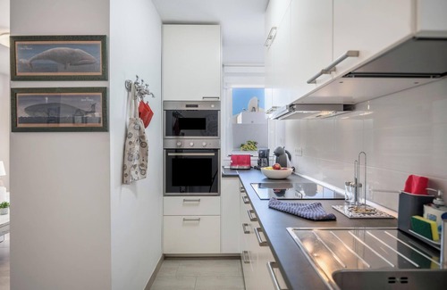 Puerto del Carmen House | Holiday Home "Alegria" close to the Beach with Garden & Wi-Fi