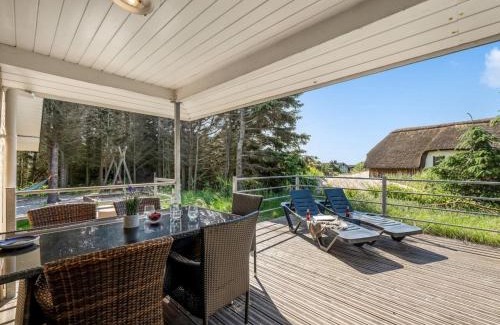 Klegod Strand House | Holiday Home Ewy - 300m from the sea by Interhome