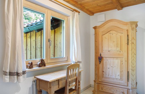 Neuschoenau House | Holiday Home 'Ferienhaus Waldhäuser' with Mountain View, Private Terrace and Wi-Fi