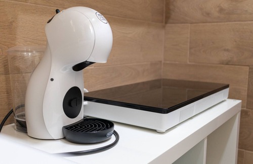 Adelfia House | Holiday Home 'Fiordiloto Apartment' with Private Terrace, Wi-Fi and Air Conditioning