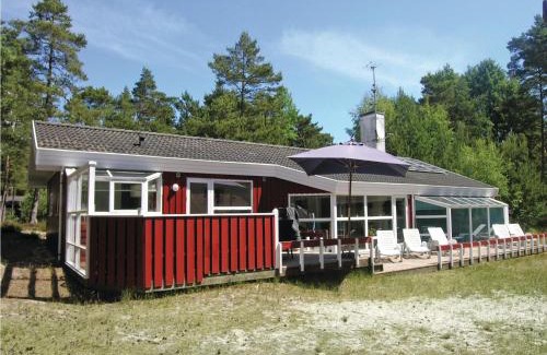 Spidsegard House | Holiday Home Fjælstaunijn Nexø Denm