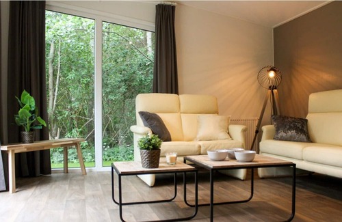 Oosterwolde Ski Chalet | Holiday home Fochteloërveen