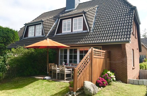 Nieblum House | Holiday home for 6 guests with 95m² in Nieblum (120547)