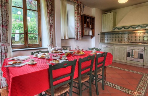 Siena House | Holiday Home for 8 guests