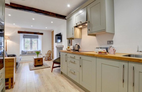 Lynmouth House | Holiday Home Fox Cottage by Interhome