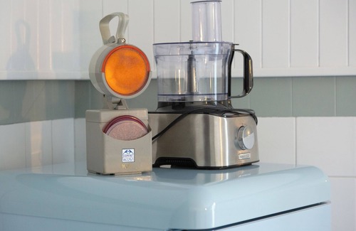 Clohars-Fouesnant House | Holiday Home "Névez" with Shared Pool and Garden