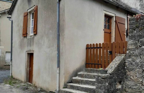 Gaillac-d'Aveyron House | Holiday Home 'La Petite Authentique' with Private Terrace