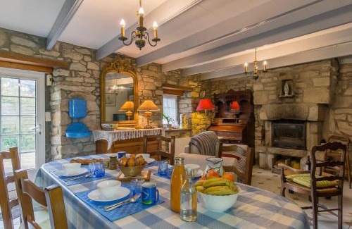 Lampaul-Ploudalmezeau House | Holiday Home Keranna by Interhome