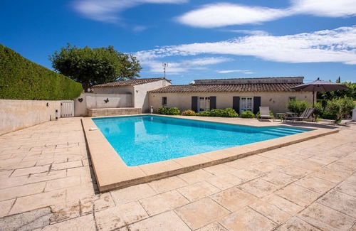 Plan-de-la-Tour House | Holiday Home 'Le Mas D Emponse' with Mountain View, Wi-Fi and Air Conditioning