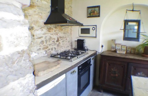 Limogne-en-Quercy House | Holiday Home 'Le Tonnelier' with Private Pool, Shared Terrace and Wi-Fi