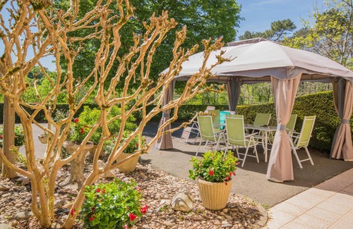 Prats-du-Perigord Apartment | Holiday home with terrace and views