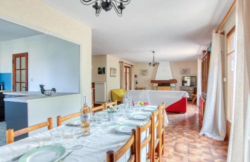 Six-Fours-les-Plages House | Holiday Home L'Arbousier by Interhome