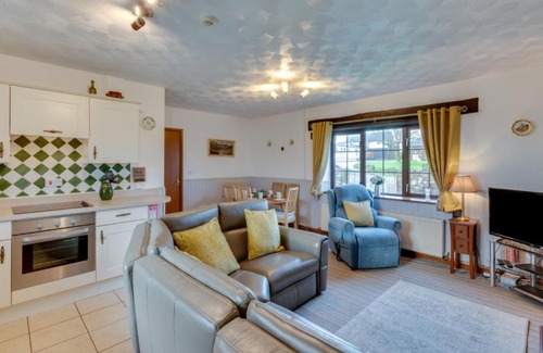 Gaerwen House | Holiday Home Hyfrydle by Interhome